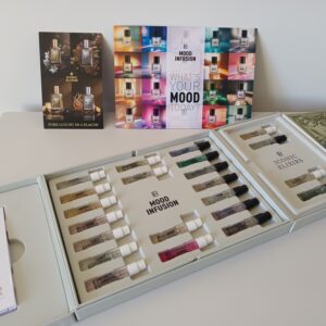 LR DISCOVERY BOX (22 mini Perfumes)